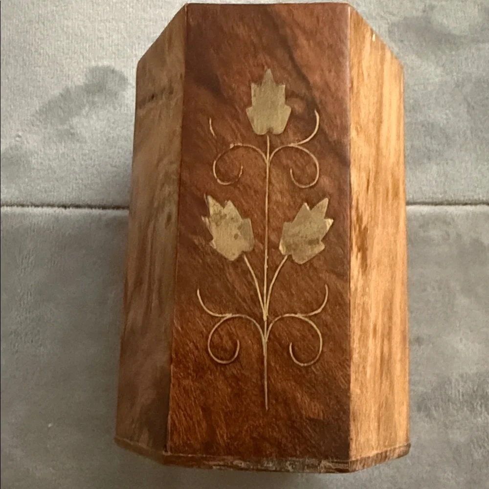 Vintage Boho Carved Wood and Inlaid Sheesham  Pencil Holder T22